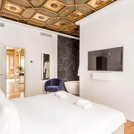 Luxury With Eiffel Tower View And Sauna شقة باريس